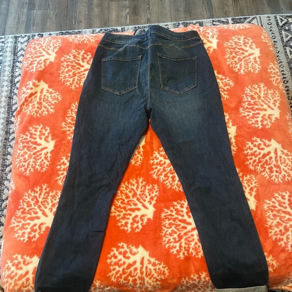 Women's Distressed Blue Jeans - Picture 2 of 3